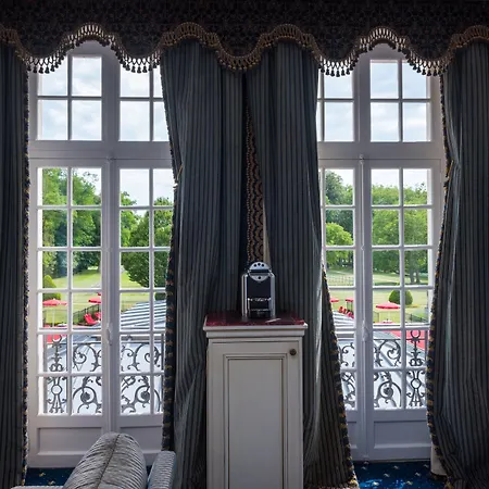 Chateau De - Relais & Chateaux 4*