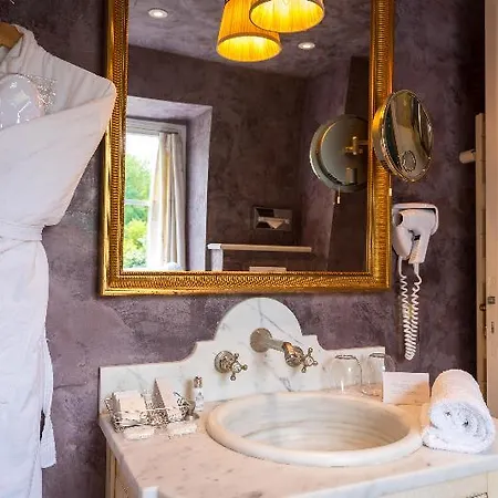 Château De Hotel 4*