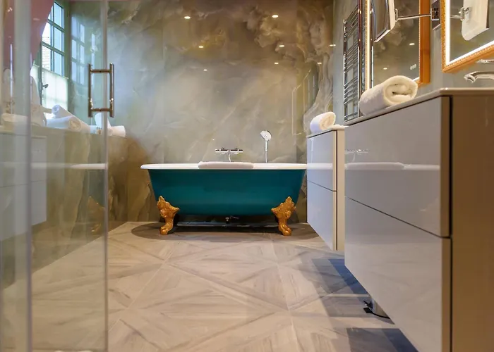 Chateau De - Relais & Chateaux Hotel 4*