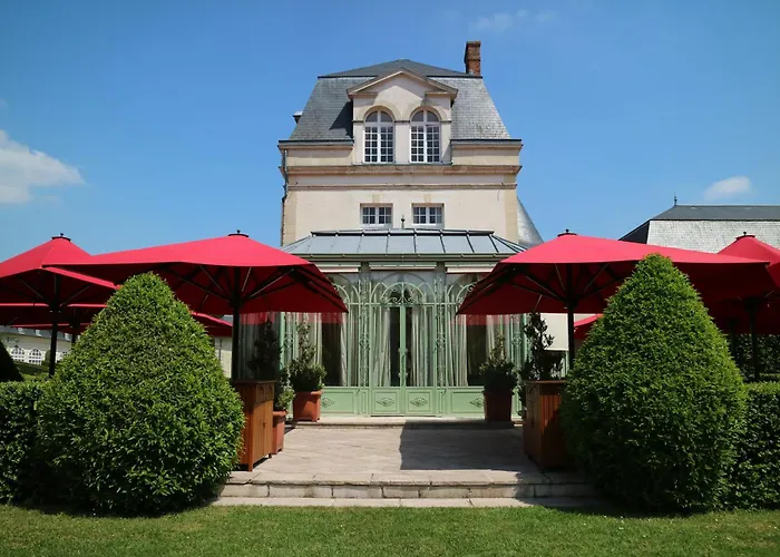 Hotel Chateau De - Relais & Chateaux 4*
