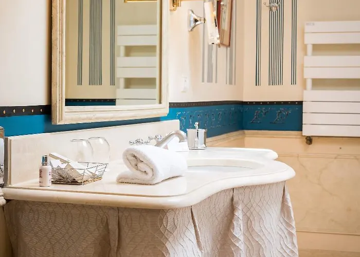 Hotel Chateau De - Relais & Chateaux